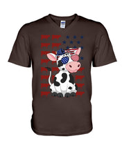 Load image into Gallery viewer, Lovely Phone Case Cow And American Flag Gift For Cow Lovers Guys V-Neck