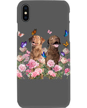 Load image into Gallery viewer, Gift For Dog LoversChesapeake Bay Retriever With Peonies Phone case