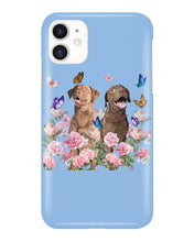 Load image into Gallery viewer, Gift For Dog LoversChesapeake Bay Retriever With Peonies Phone case