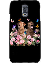 Load image into Gallery viewer, Gift For Dog LoversChesapeake Bay Retriever With Peonies Phone case