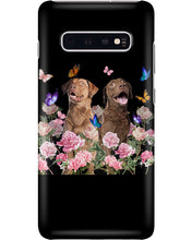 Load image into Gallery viewer, Gift For Dog LoversChesapeake Bay Retriever With Peonies Phone case