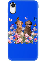 Load image into Gallery viewer, Gift For Dog LoversChesapeake Bay Retriever With Peonies Phone case