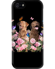 Load image into Gallery viewer, Gift For Dog LoversChesapeake Bay Retriever With Peonies Phone case