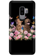 Load image into Gallery viewer, Gift For Dog LoversChesapeake Bay Retriever With Peonies Phone case