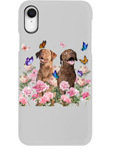 Load image into Gallery viewer, Gift For Dog LoversChesapeake Bay Retriever With Peonies Phone case