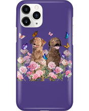 Load image into Gallery viewer, Gift For Dog LoversChesapeake Bay Retriever With Peonies Phone case