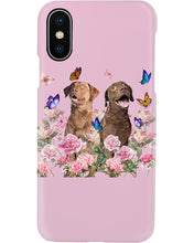 Load image into Gallery viewer, Gift For Dog LoversChesapeake Bay Retriever With Peonies Phone case