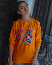 Load image into Gallery viewer, Hummingbirds Heart Shaped I Am A Simple Woman Gift For Mom Unisex Long Sleeve
