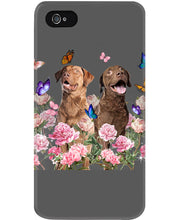 Load image into Gallery viewer, Gift For Dog LoversChesapeake Bay Retriever With Peonies Phone case
