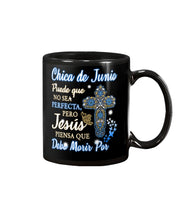 Load image into Gallery viewer, Chica De  Junio    Todo Lo Puedo En Cristo Que Me Fortalece Mug
