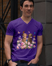 Load image into Gallery viewer, Gift For Dog LoversChesapeake Bay Retriever With Peonies Guys V-Neck
