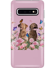 Load image into Gallery viewer, Gift For Dog LoversChesapeake Bay Retriever With Peonies Phone case
