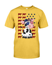 Load image into Gallery viewer, Lovely Phone Case Cow And American Flag Gift For Cow Lovers Guys Tee
