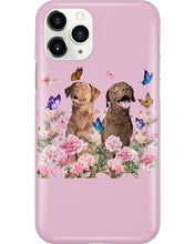 Load image into Gallery viewer, Gift For Dog LoversChesapeake Bay Retriever With Peonies Phone case
