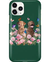 Load image into Gallery viewer, Gift For Dog LoversChesapeake Bay Retriever With Peonies Phone case
