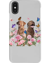 Load image into Gallery viewer, Gift For Dog LoversChesapeake Bay Retriever With Peonies Phone case
