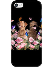 Load image into Gallery viewer, Gift For Dog LoversChesapeake Bay Retriever With Peonies Phone case
