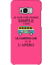 Load image into Gallery viewer, Je Suis Une Femme Simple J'aime Le Camping Car Et L'apero Phone case

