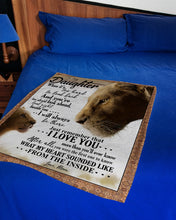 Load image into Gallery viewer, Just Remember That I Love You Mom Gift For Daughter Fleece Blanket
