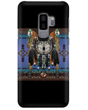 Load image into Gallery viewer, Lovely Phone Case With Native American Style Wolf Gift For Wolf Lovers Phone case
