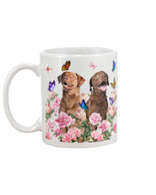 Load image into Gallery viewer, Gift For Dog LoversChesapeake Bay Retriever With Peonies Mug
