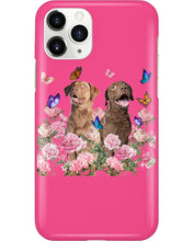 Load image into Gallery viewer, Gift For Dog LoversChesapeake Bay Retriever With Peonies Phone case
