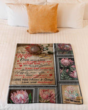 Load image into Gallery viewer, Gift For Wife I'm In Love With A Little Things About  You Fleece Blanket
