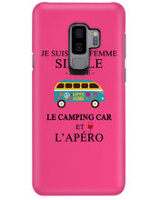 Load image into Gallery viewer, Je Suis Une Femme Simple J'aime Le Camping Car Et L'apero Phone case
