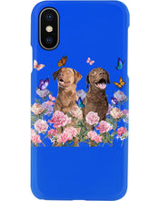 Load image into Gallery viewer, Gift For Dog LoversChesapeake Bay Retriever With Peonies Phone case
