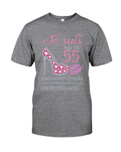 Load image into Gallery viewer, Je Suis Nee En 55 Je Ne Suis Peut-Être Pas Birthday Gift For Grandma Guys Tee
