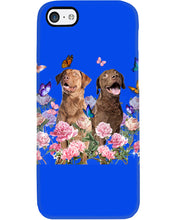 Load image into Gallery viewer, Gift For Dog LoversChesapeake Bay Retriever With Peonies Phone case
