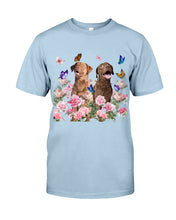 Load image into Gallery viewer, Gift For Dog LoversChesapeake Bay Retriever With Peonies Guys Tee
