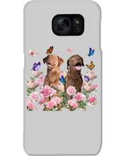 Load image into Gallery viewer, Gift For Dog LoversChesapeake Bay Retriever With Peonies Phone case
