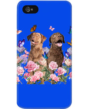 Load image into Gallery viewer, Gift For Dog LoversChesapeake Bay Retriever With Peonies Phone case
