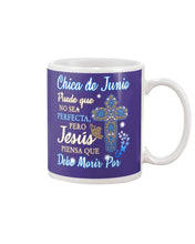 Load image into Gallery viewer, Chica De  Junio    Todo Lo Puedo En Cristo Que Me Fortalece Mug

